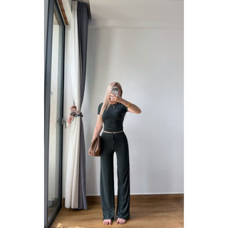 Signature Set Body Fit Áo Ôm Dáng Tay Ngắn & Quần Dài Ống Suông Có Dây Rút Chất Liệu Thun Co Giãn  Mềm Mịn Tôn Dáng
