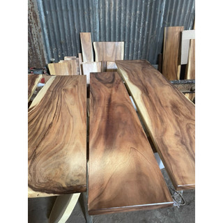 Gỗ me tây: 30 x 160 x 3.4cm (Sơn 1 mặt)