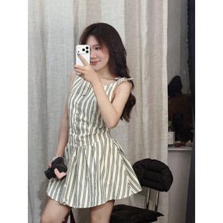 𝐏𝐡𝐢𝐞𝐧 𝐖𝐆𝐖𝐄 | (Sẵn ) w9108 Váy 2 Dây Kẻ Dáng Xoè Cúc Trước