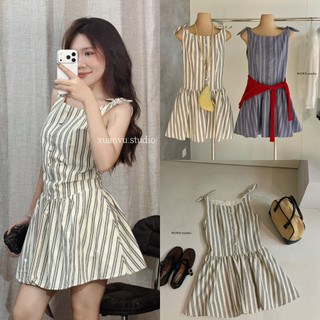 𝐏𝐡𝐢𝐞𝐧 𝐖𝐆𝐖𝐄 | (Sẵn ) w9108 Váy 2 Dây Kẻ Dáng Xoè Cúc Trước