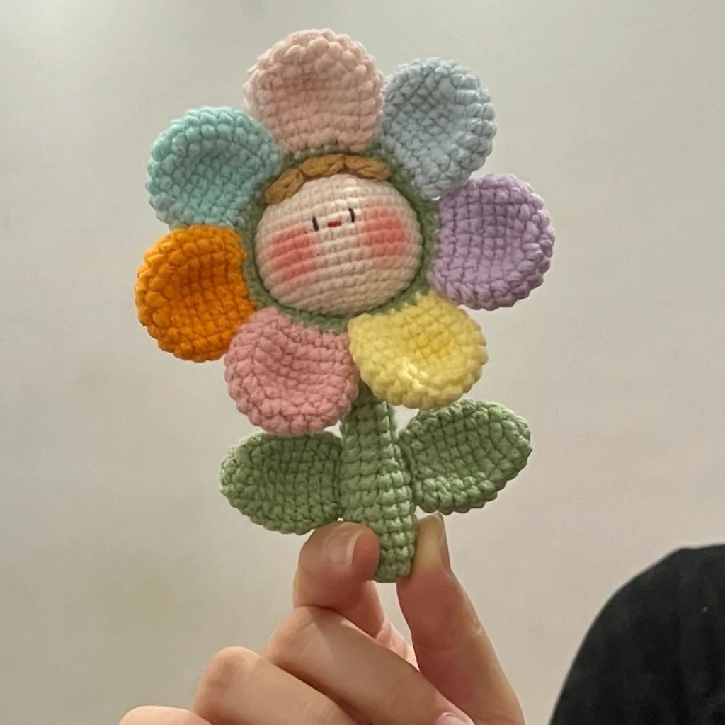 Móc khóa quà tặng hoa mochi 7 màu hoa bảy màu bằng len handmade sản phẩm thủ công
