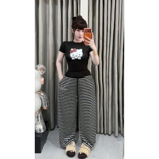 Set bộ áo bbt kitty nắm tay mix quần xuông kẻ sọc ngang đen