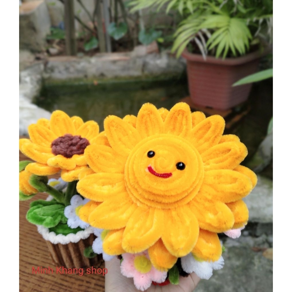 Chậu hoa để bàn mini, chậu hoa hướng dương mặt cười kẽm nhung, hoa hướng dương handmade, chậu hoa để bàn, chậu hoa mini
