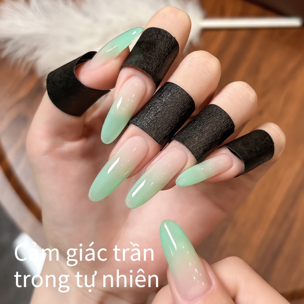 XEIJAYI 40ml - Sơn móng tay dạng gel màu xanh bạc hà nhạt, bền màu và thích hợp sử dụng tại salon.