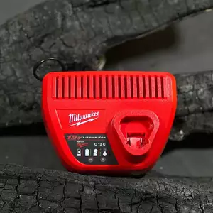 Sạc + Pin Milwaukee 12V C12C M12B2 M12HB5 Chính Hãng (LỖI ĐỔI MỚI) - Bảo Hành 12 Tháng