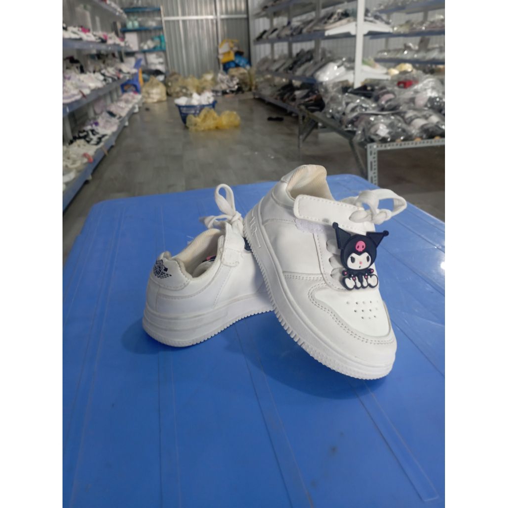 Giày 86K [Size 29-31] - Giày Chun (tập thể dục, gym) của bé, nhẹ, thoáng mát, co giãn, ôm, êm chân.