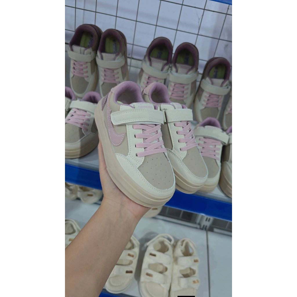 99K - Xả Lẻ SIZE [26, 27, 28] - Giày thể thao trẻ em nhiều mẫu, xả kho siêu rẻ.