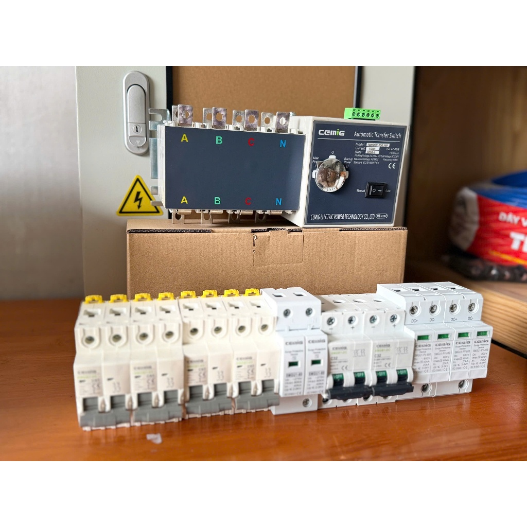Combo Attomat cho hệ tủ điện năng lượng mặt trời 6-12kw