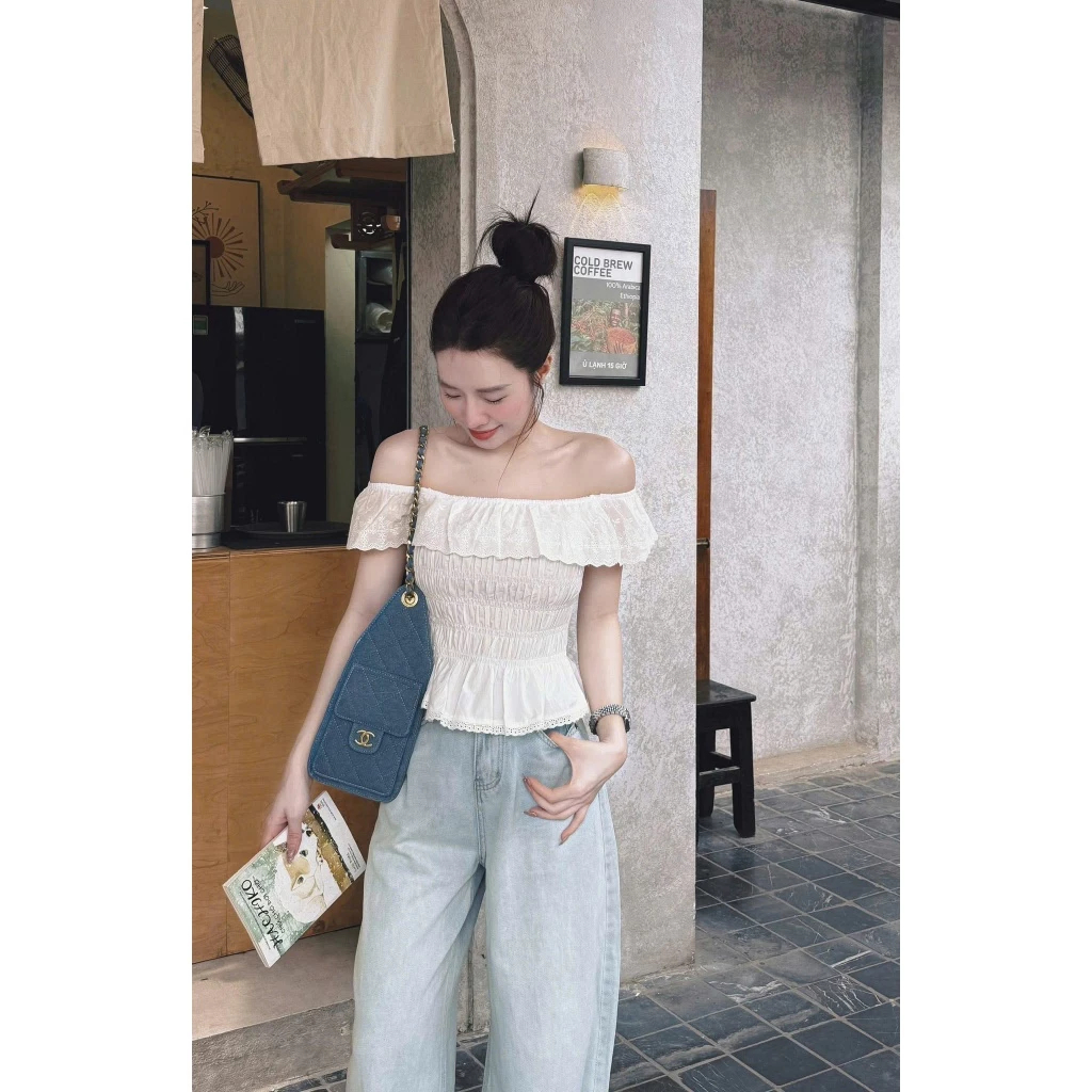 Áo Trễ Vai Nữ BORA ForgirlStudio Tay Bèo Viền Ren Form Xòe Phong Cách Tiểu Thư Hàn Quốc T227