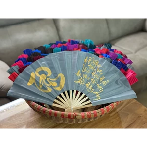 QUẠT LỤA TRE HUẾ- VIẾT TAY - KHÔNG IN - GIAO MÀU NGẪU NHIÊN