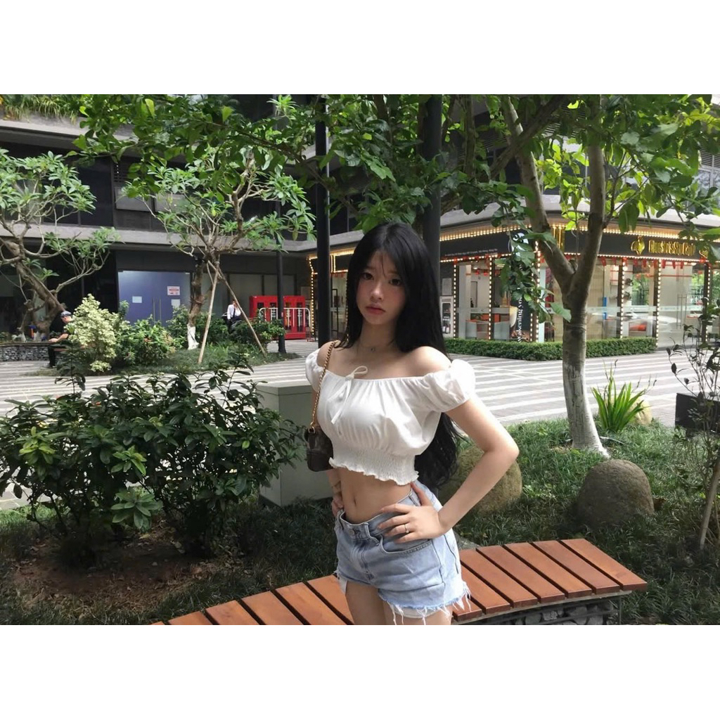 𝒄𝒂𝒎.𝒄𝒍𝒐𝒔𝒆𝒕•Áo Crt Trễ Vai Chun Eo