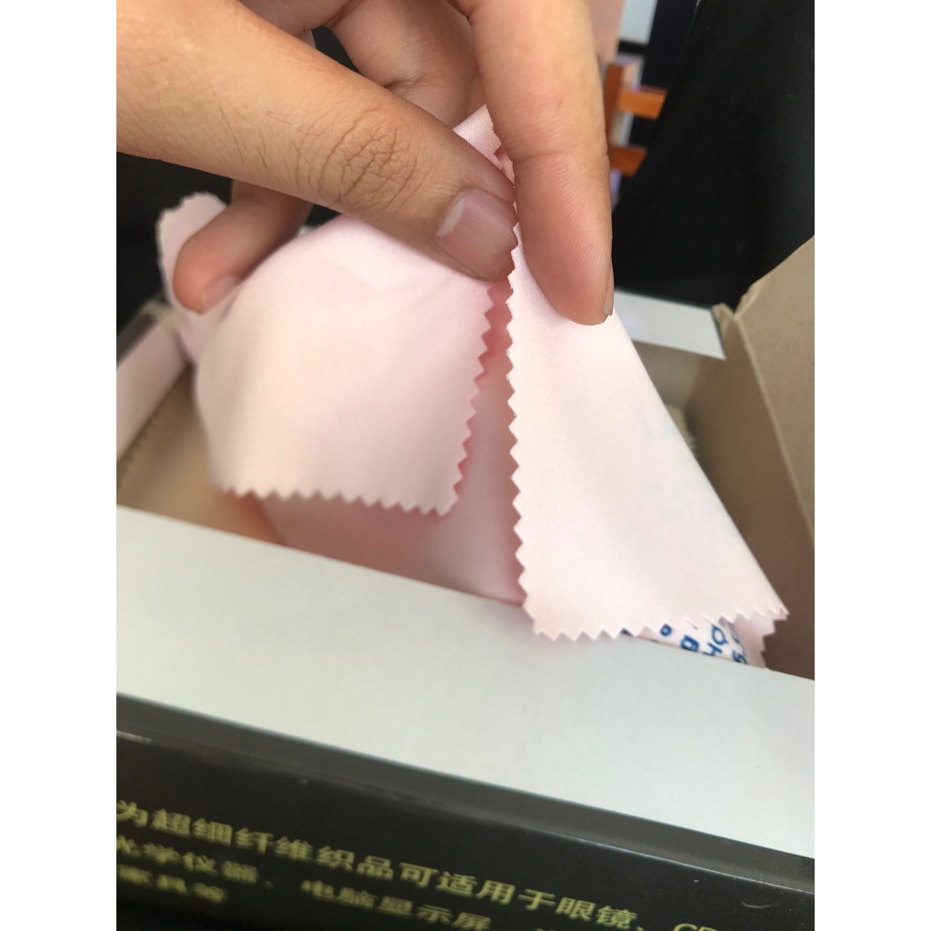 khăn lau mắt kính thấm hút sạch kính nhanh chóng ,chất xịn chuyên lau kính, màn hình không để lại dầu(gia sỉ từ 5 chiếc)