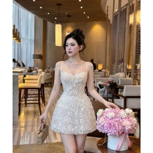 Váy Thiết Kế - Váy 2 Dây Ren Lá Chân Váy Xòe A Sang Chảnh