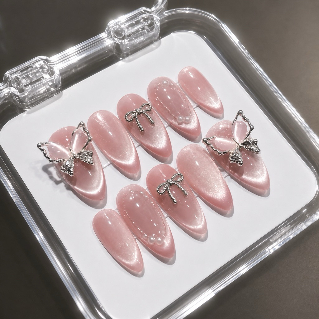 nail box xinh ( kèm keo và dũa )