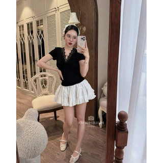 Áo Thun Zip Cổ Xoắn Viền Ren KAB