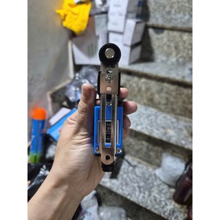 Công tắc hành trình 8108 - 5A 250VAC