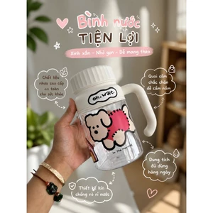 BÌNH NƯỚC TRONG SUỐT CÓ QUAI CẦM 1000ML , STICKER DỄ THƯƠNG