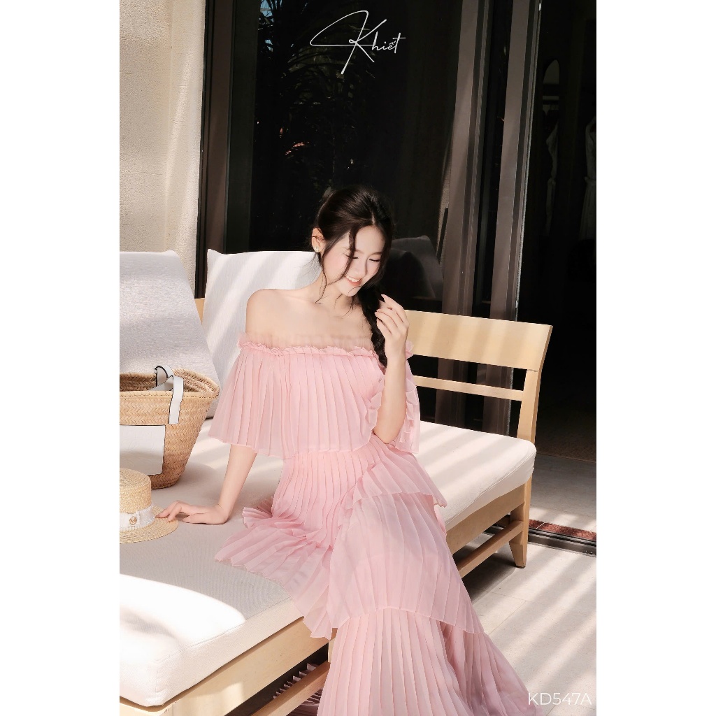 Đầm dài maxi hồng trễ vai tơ nữ hoàng dập ly phong cách bay bổng nhẹ nhàng Khiết KD547A