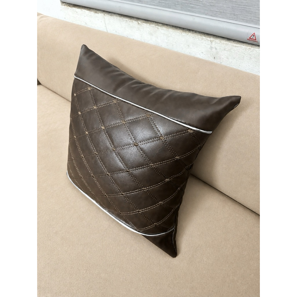 Gối trám viền bạc, Gối tựa, Gối ôm, Gối decor da Cleo hiện đại sang trọng.