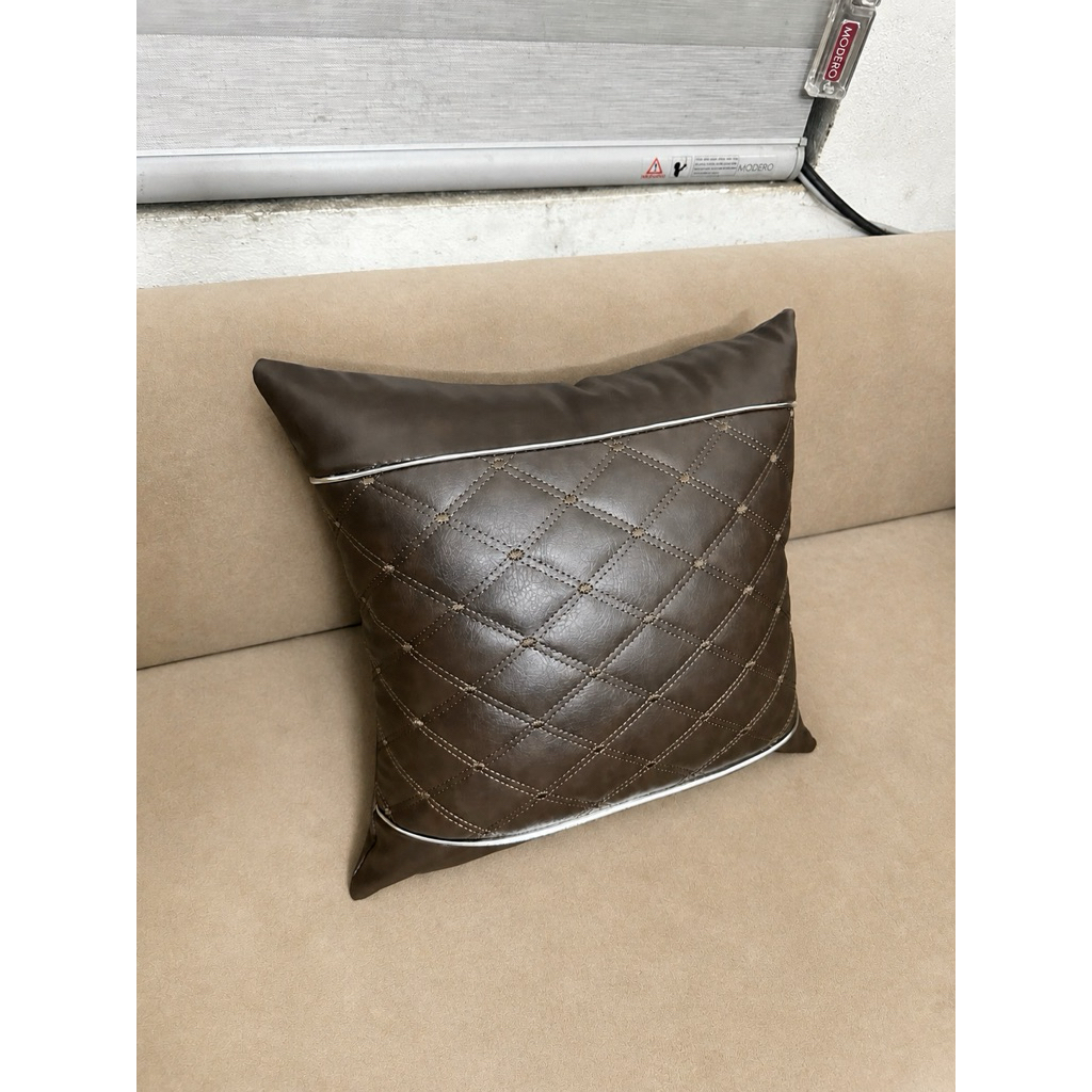 Gối trám viền bạc, Gối tựa, Gối ôm, Gối decor da Cleo hiện đại sang trọng.