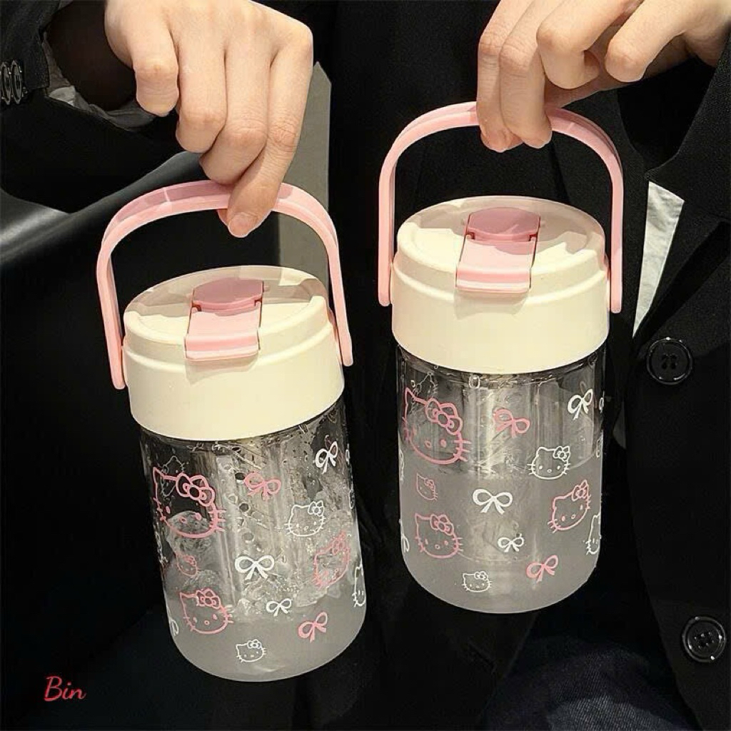 Bình nước hello kitty dung tích 600ml kèm ống hút tiện lợi