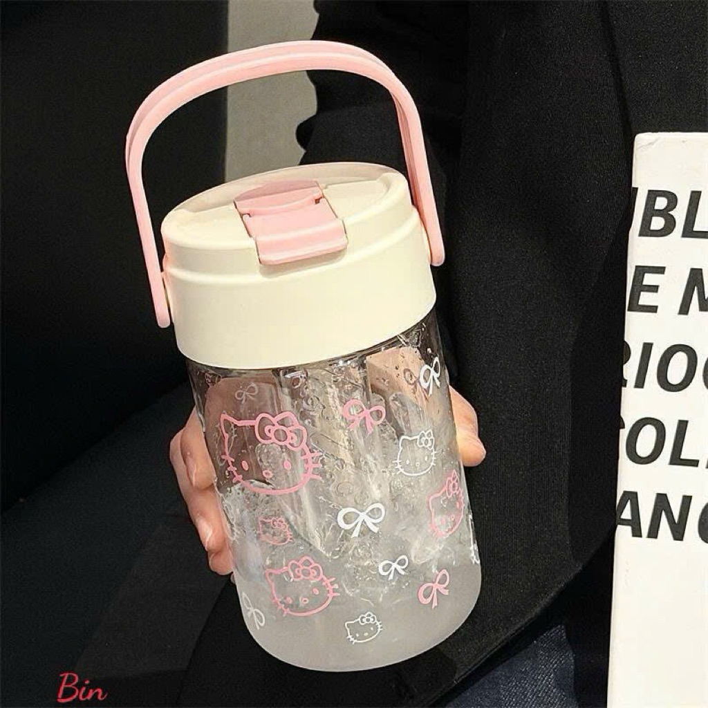 Bình nước hello kitty dung tích 600ml kèm ống hút tiện lợi
