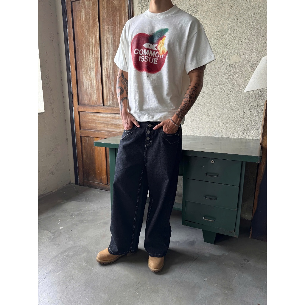 Áo Thun Form Boxy "APPLE” Chất Vải Slub Premium Cotton 250gsm Unisex Nam Nữ | Common Issue