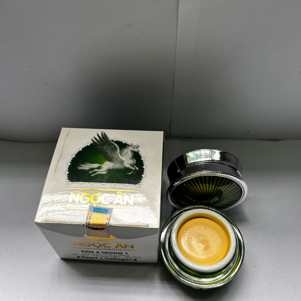 Kem Tái Tạo Da Ngừa Lão Hóa Ngọc Ân 4in1 Collagen Ngọc Trai Mờ Sẹo Chống Nắng (Xanh Lá)