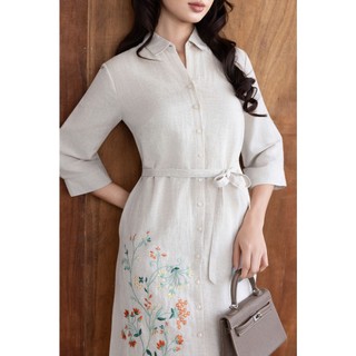SWANLAKE | Váy Đầm Nữ Suông Vải Linen Thêu Hoa Cổ Sơ Mi Cài Nút Tay Lỡ Dây Thắt Eo Công Sở D13577