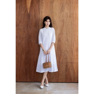 SWANLAKE | Váy Đầm Nữ Maxi Suông Đuôi Cá Cổ Trụ Cài Nút Cotton Thêu Đục Lỗ Tay Lỡ Du Lịch Hè D12761