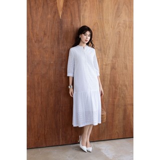 SWANLAKE | Váy Đầm Nữ Maxi Suông Đuôi Cá Cài Nút Cotton Thêu Đục Lỗ Tay Bí Lỡ Du Lịch Biển Hè D12761
