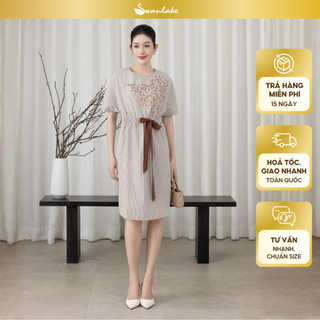 SWANLAKE | Váy Đầm Nữ Midi Tay Ngắn Thêu Hoa Linen Sọc Cổ Tròn Dây Rút Thắt Eo Công Sở D13612