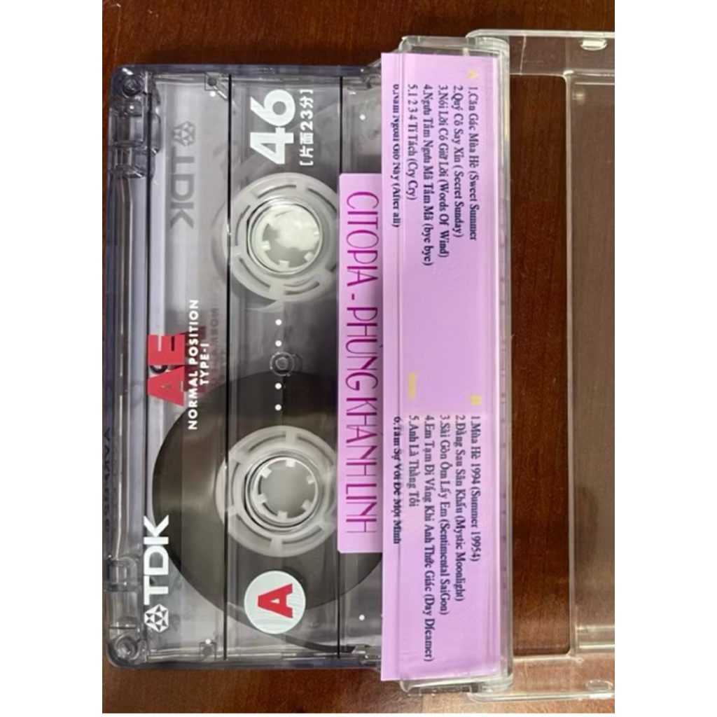 Băng Cassette Phùng Khánh Linh - Giữa Một Vạn Người