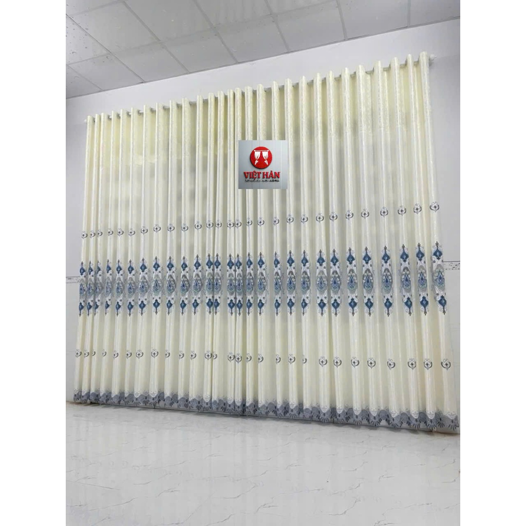 1 TẤM GẤM THÊU MÀU TRẮNG KEM PHỐI CHÂN REN CHƯA CÓ CÂY TREO - TREO 1 TẤM MUA 1 TẤM _TREO 2 TẤM MUA 2 TẤM RÈM CỬA VIỆT HÀ