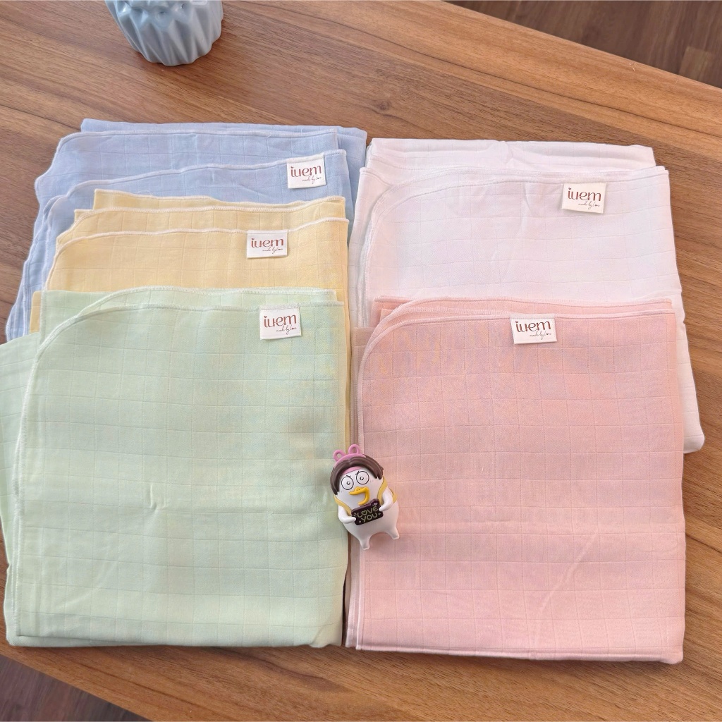 Khăn Tắm Sợi Tre Lụa 2 Lớp IUEM 90x95CM – Mềm Mịn, Thấm Hút Nhanh Cho Bé Sơ Sinh - Cocoro Baby