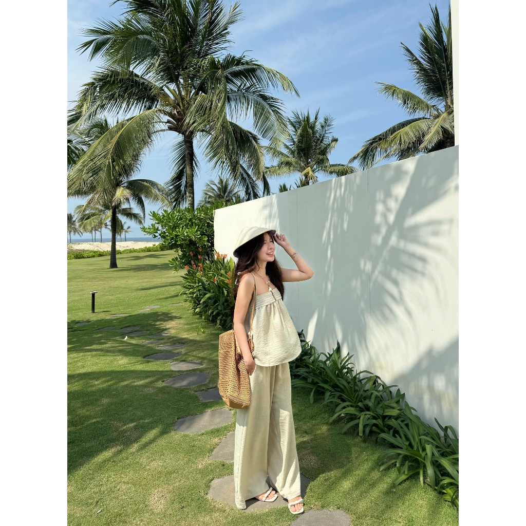 Sandy Set (TSW) Set đũi áo hai dây viền ngực kèm quần suông Nữ the.sweaterweather