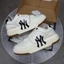 MLB CHUNKY LINER LOW WHITE GUM Code: 3ASXCA12N-50IVS