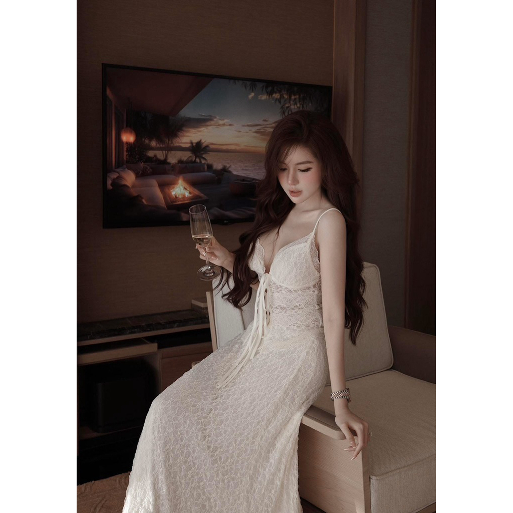 Set áo 2 dây thắt nơ ngực chân váy ren dài mai phương bùi