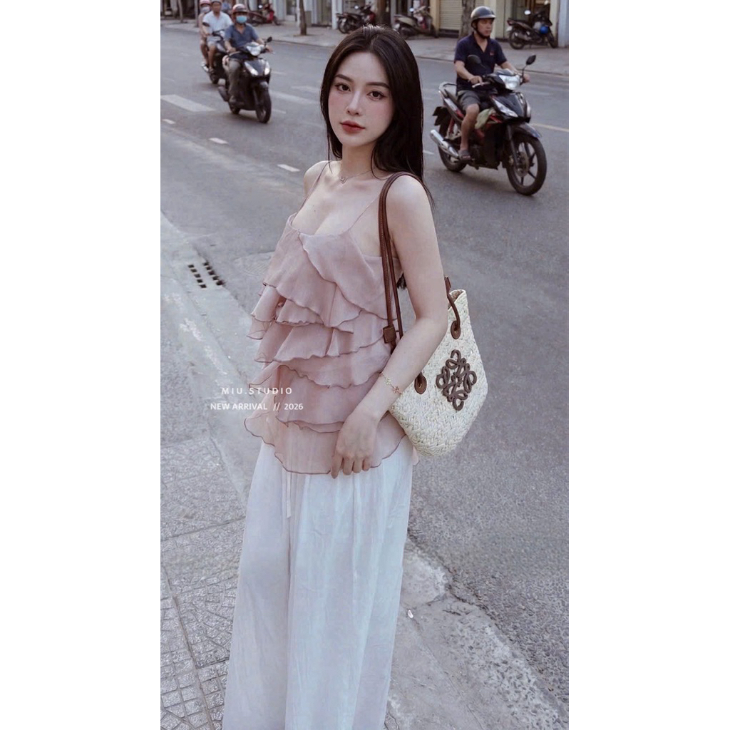 (Hàng L1 có sẵn) Áo hai dây tua rua bèo tầng tiểu thư ,Áo kiểu nữ dáng xuông phối bèo nhún điệu đà - 2 màu basic dễ phối