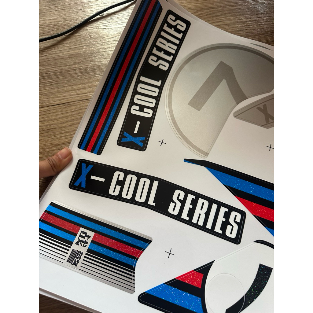 Tem số 7 kim tuyến chuẩn trung dành cho xmen (tặng kèm logo crom TH Racing)