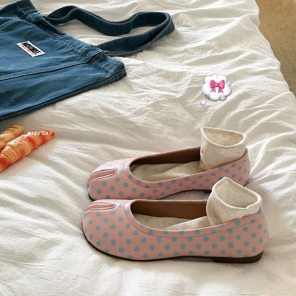 GIÀY BÚP BÊ TABI CHẤM BI PHONG CÁCH ĐỘC ĐÁO