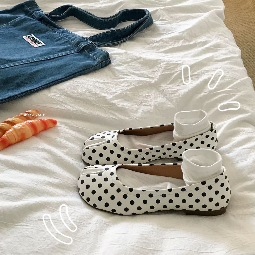 GIÀY BÚP BÊ TABI CHẤM BI PHONG CÁCH ĐỘC ĐÁO