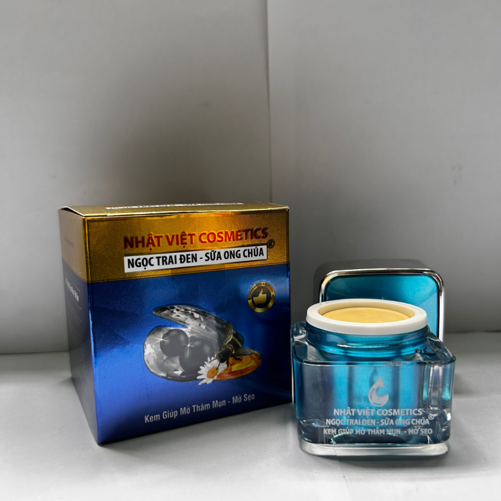 Nhật Việt V13 Kem Mụn Mờ Sẹo Thâm Giảm Nhờn Ngọc Trai Đen Sữa Ong Chúa 13g Xanh Vàng