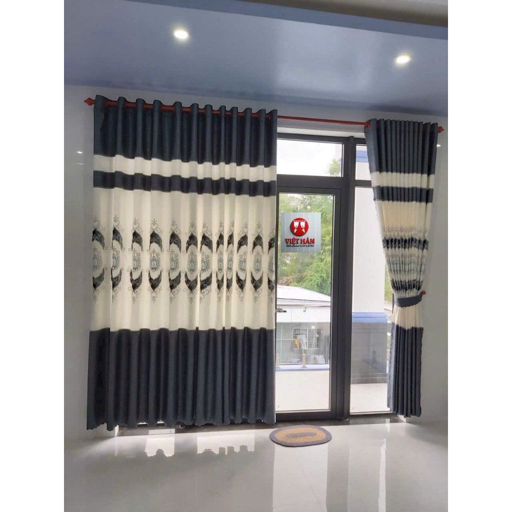 1 TẤM GẤM THÊU MÀU XÁM  CHƯA CÓ CÂY TREO - TREO 1 TẤM MUA 1 TẤM _TREO 2 TẤM MUA 2 TẤM RÈM CỬA VIỆT HÀN