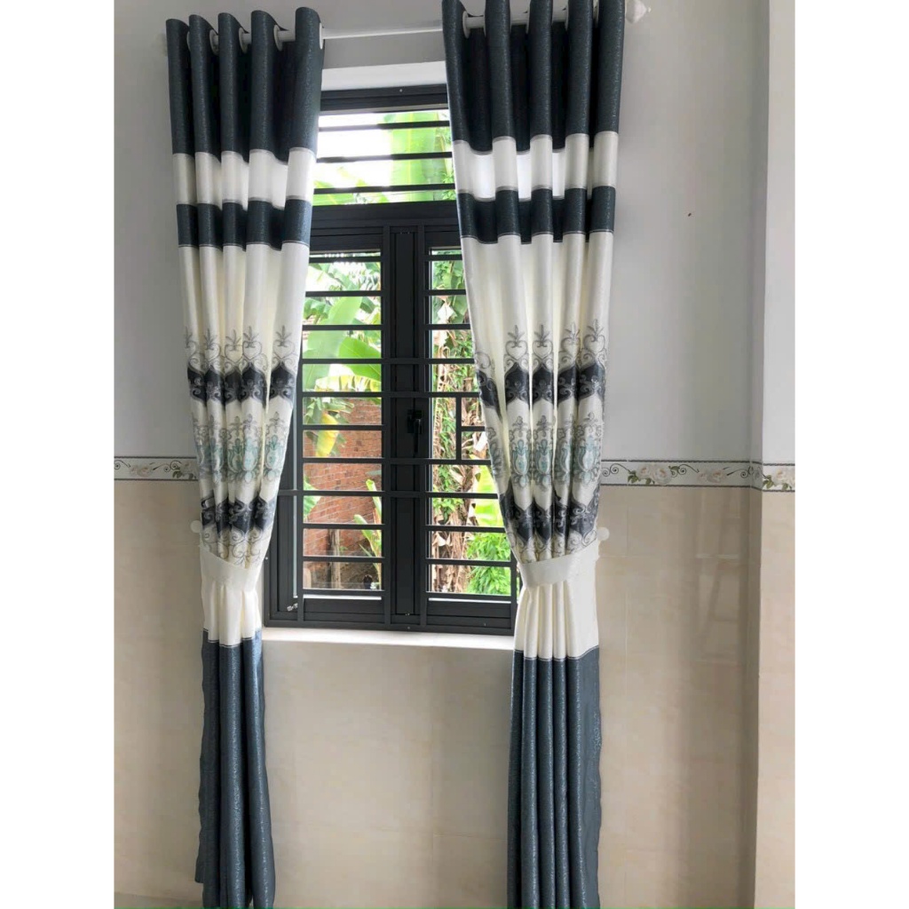 1 TẤM GẤM THÊU MÀU XÁM  CHƯA CÓ CÂY TREO - TREO 1 TẤM MUA 1 TẤM _TREO 2 TẤM MUA 2 TẤM RÈM CỬA VIỆT HÀN