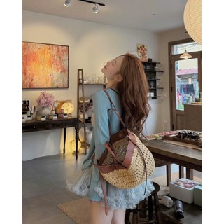 Set đồ đi chơi áo hai dây kèm cardigan len và chân váy voan lưới xòe tầng màu xanh