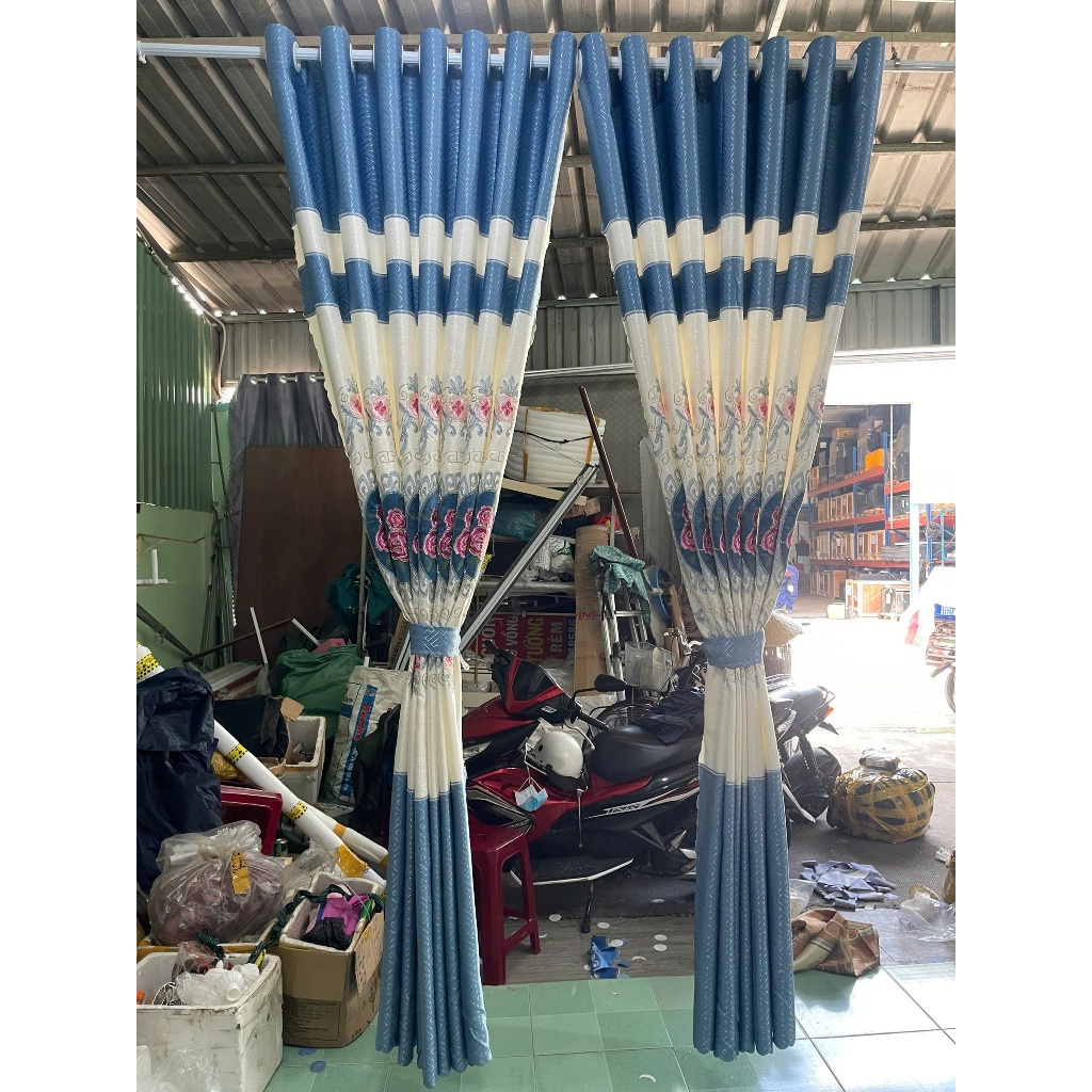 1 TẤM GẤM THÊU MÀU XANH CHƯA CÓ CÂY TREO - TREO 1 TẤM MUA 1 TẤM _TREO 2 TẤM MUA 2 TẤM RÈM CỬA VIỆT HÀN