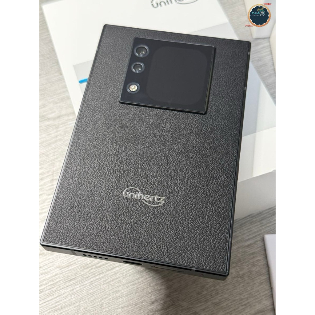 Điện thoại Unihertz Titan 2 + BAO DA CHUẨN HÃNG Unihertz