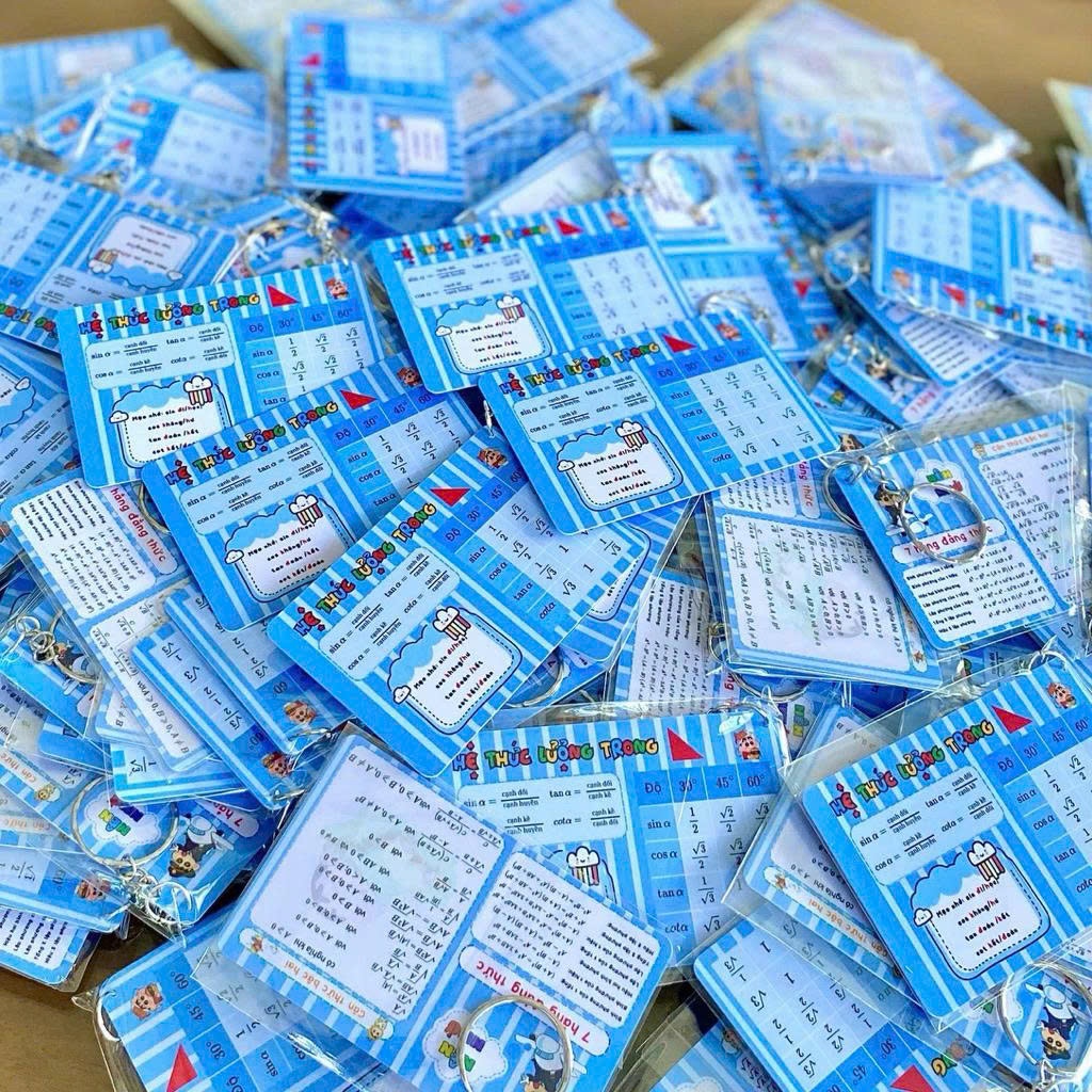 Móc Treo Công Thức Toán -  Hóa Học Nhựa Cứng 2.5mm - Móc Khóa Mica Học Sinh Siêu Bền Chuẩn SGK Mới