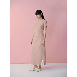 Đầm OLV cổ tròn dáng ôm High Neck Midi Dress nữ tính nhiều màu